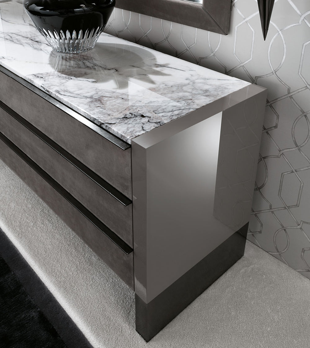 Vision Dresser — view 2