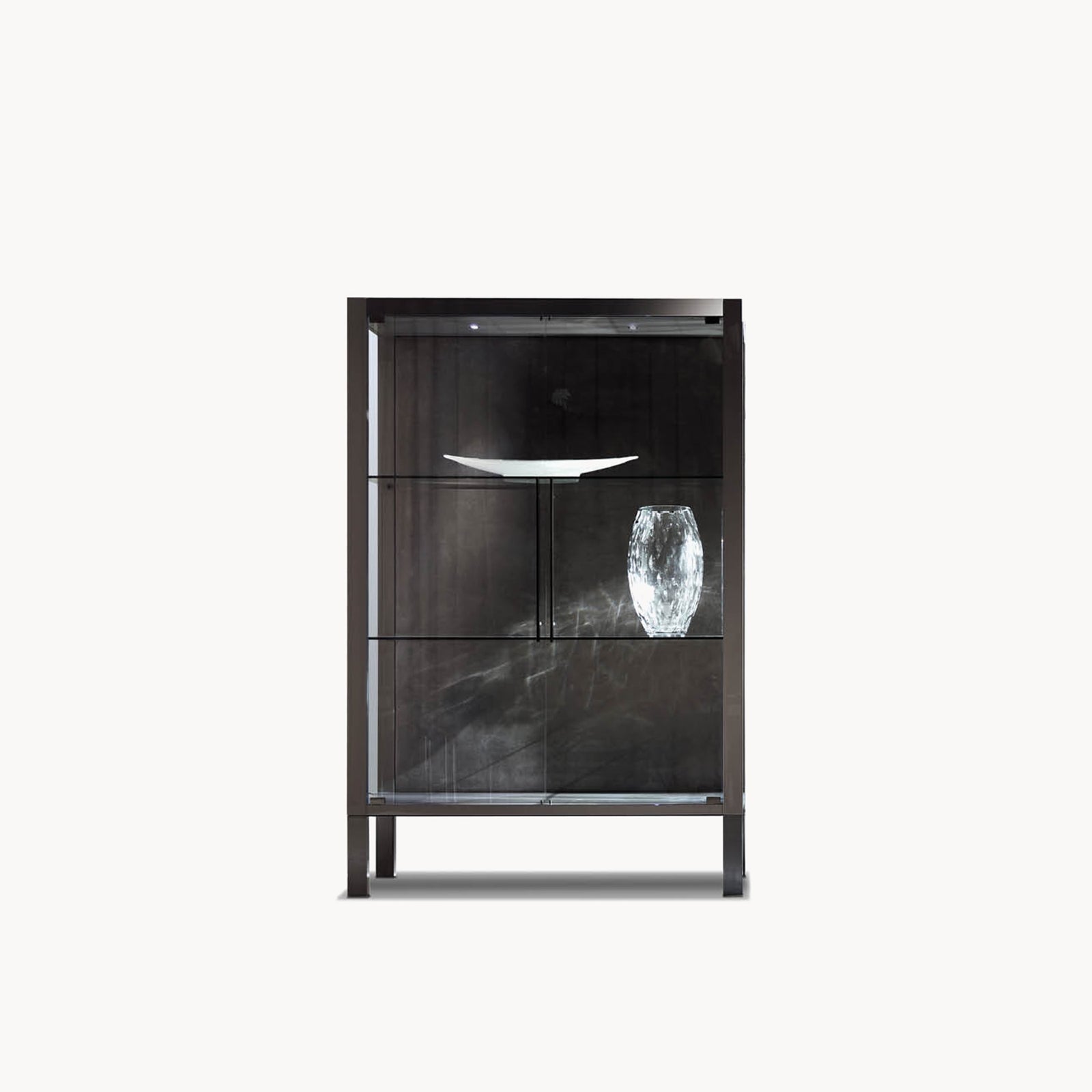 Vision Vetrine — front view