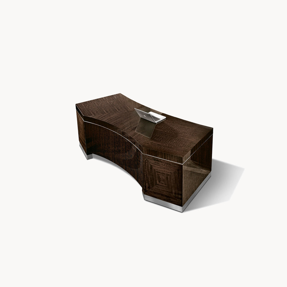 Vogue Desk — front view