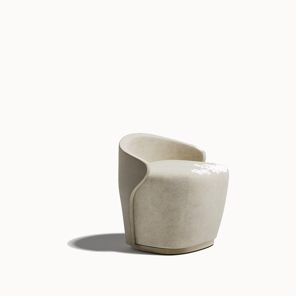 Vortex S Armchair — front view